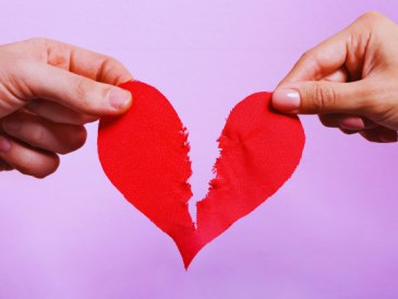 What Kills Long Distance Relationships