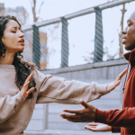 Signs of an Abusive Relationship: 6 Early Warnings