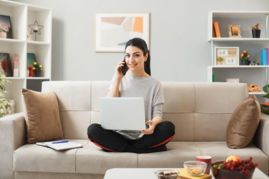How to Make Long Distance Work When It Feels Impossibl