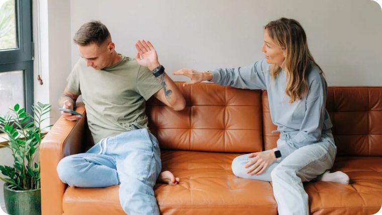 Anxious-Avoidant Relationship: Why It Hurts and How to Heal